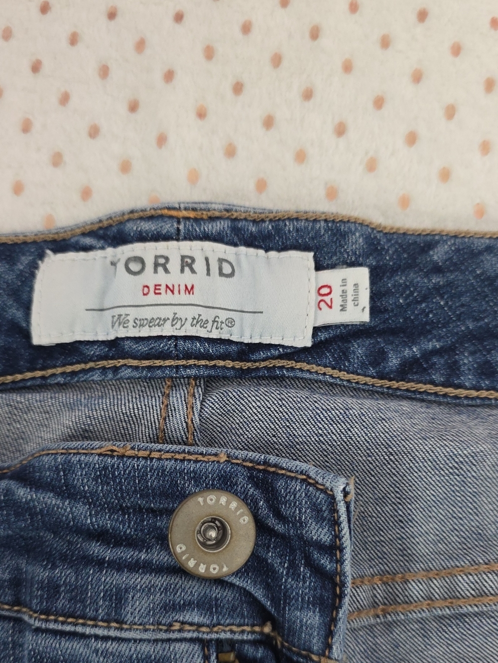 Torrid Distressed Denim Cutoff Shorts Medium Wash Size 20 Plus Size - Picture 7 of 13